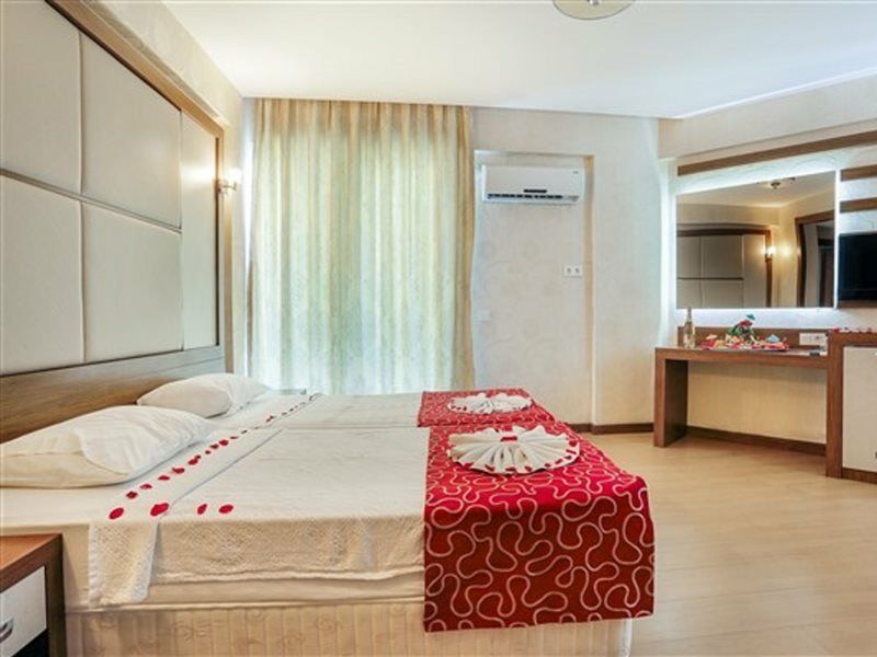 Cleopatra Golden Beach Hotel Αλάνια Εξωτερικό φωτογραφία